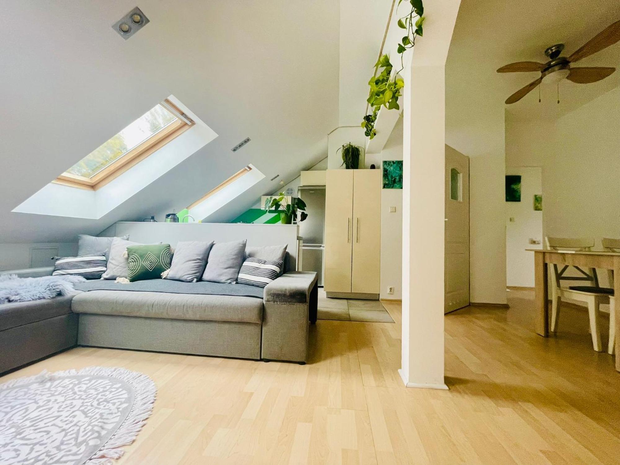Loft Art Apartment กดิเนีย ภายนอก รูปภาพ